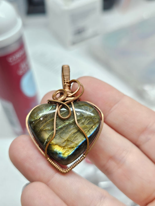 Labradorite heart pendant