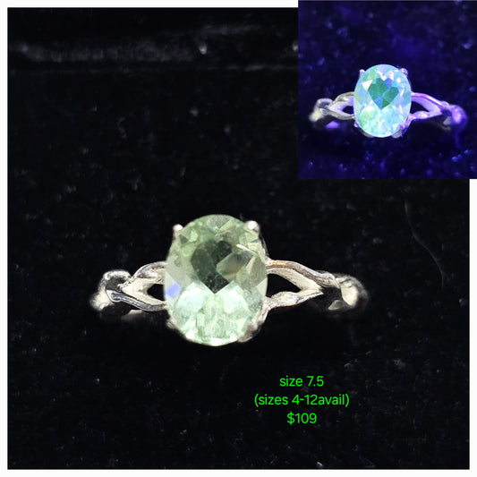 Size 7.5 uranium glass