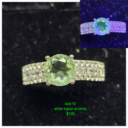 Size 10 uranium glass &white topaz