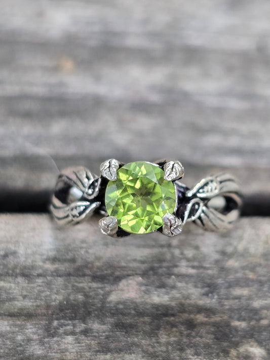 Peridot enchanted forest size 4