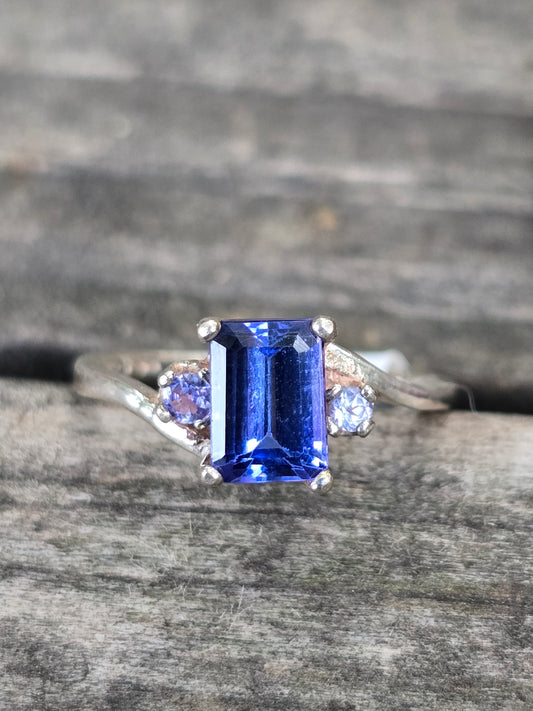 Size 4.5 tanzanite/tanzanite