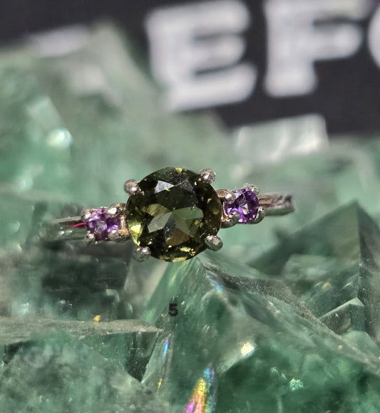 Size 5 moldavite/amethyst