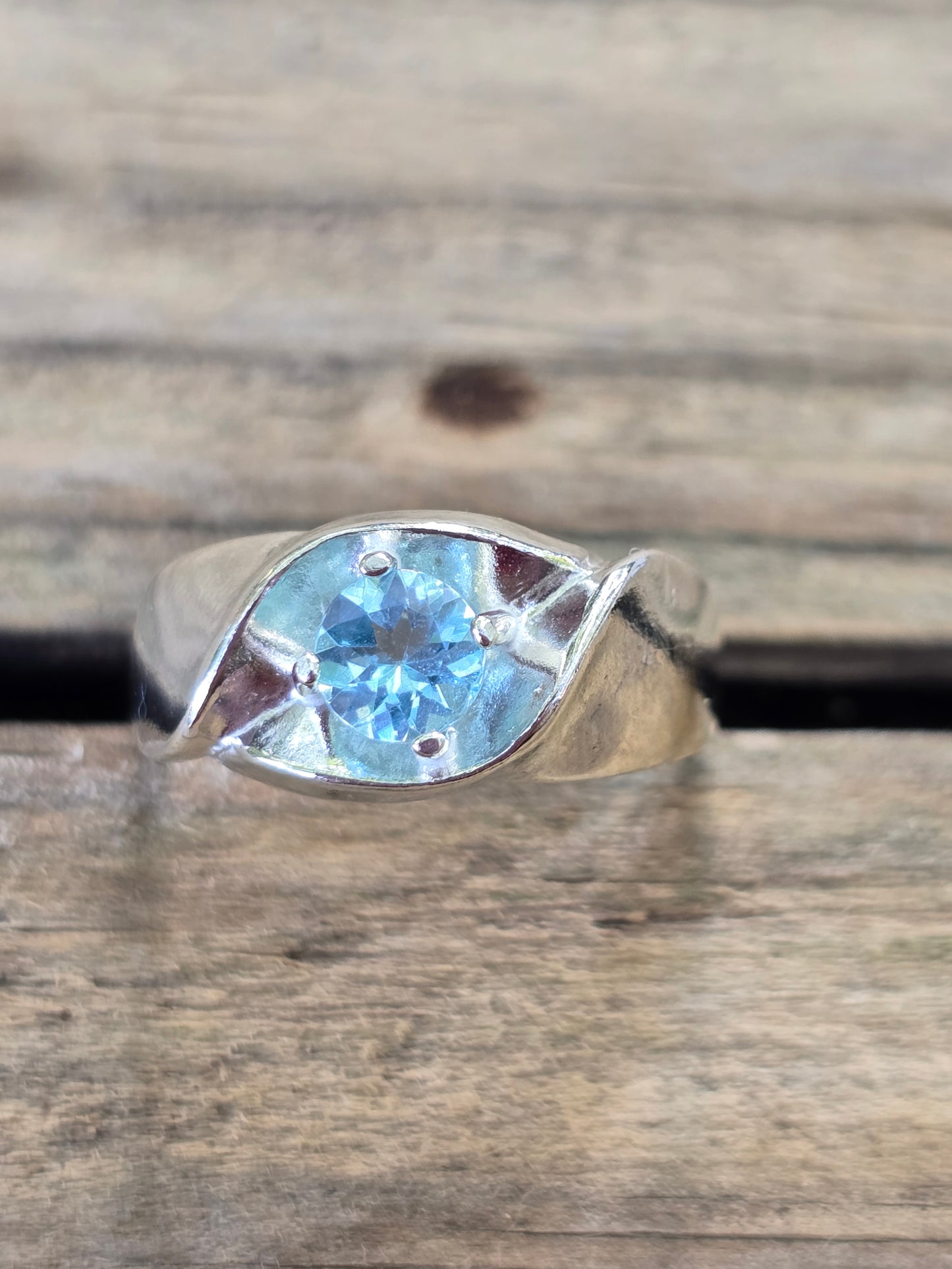 Blue topaz size 10