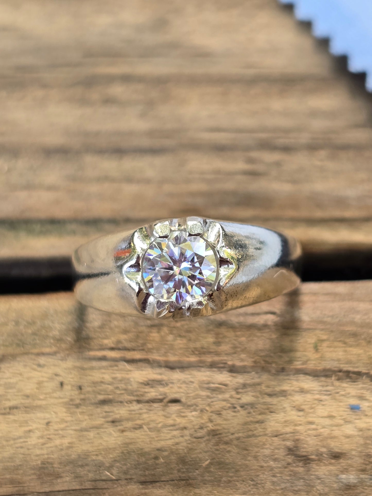 Size 8 moissanite