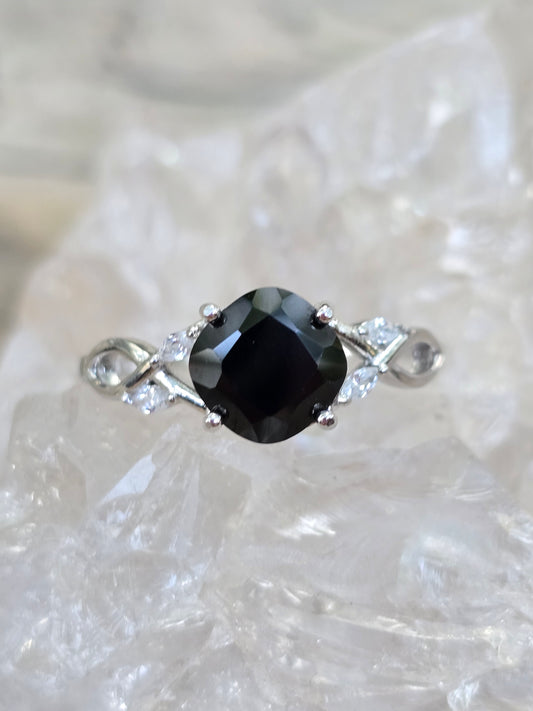 Black spinel size 11