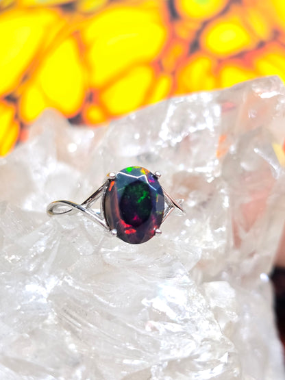 Smoked black opal size 6