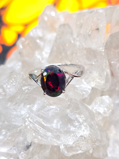 Smoked black opal size 6