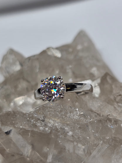 Moissanite size 7