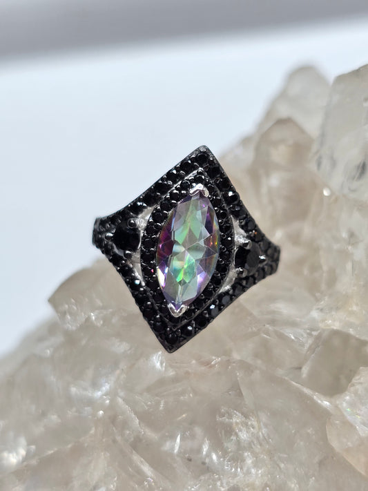 Black spinel and mystic topaz size 7