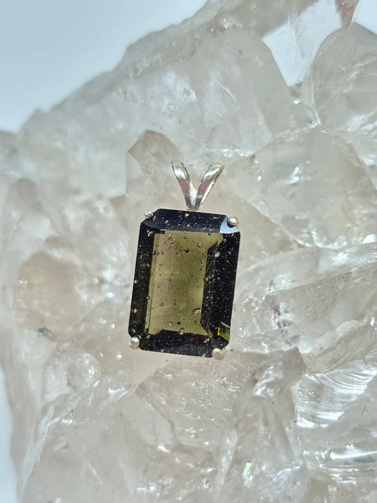 14x10mm moldavite #2