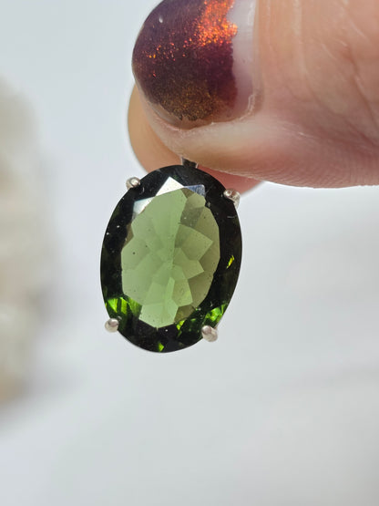 5.77ct 16x12mm moldavite pendant