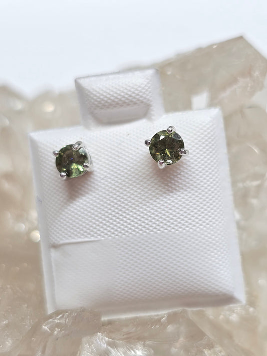 4mm moldavite studs