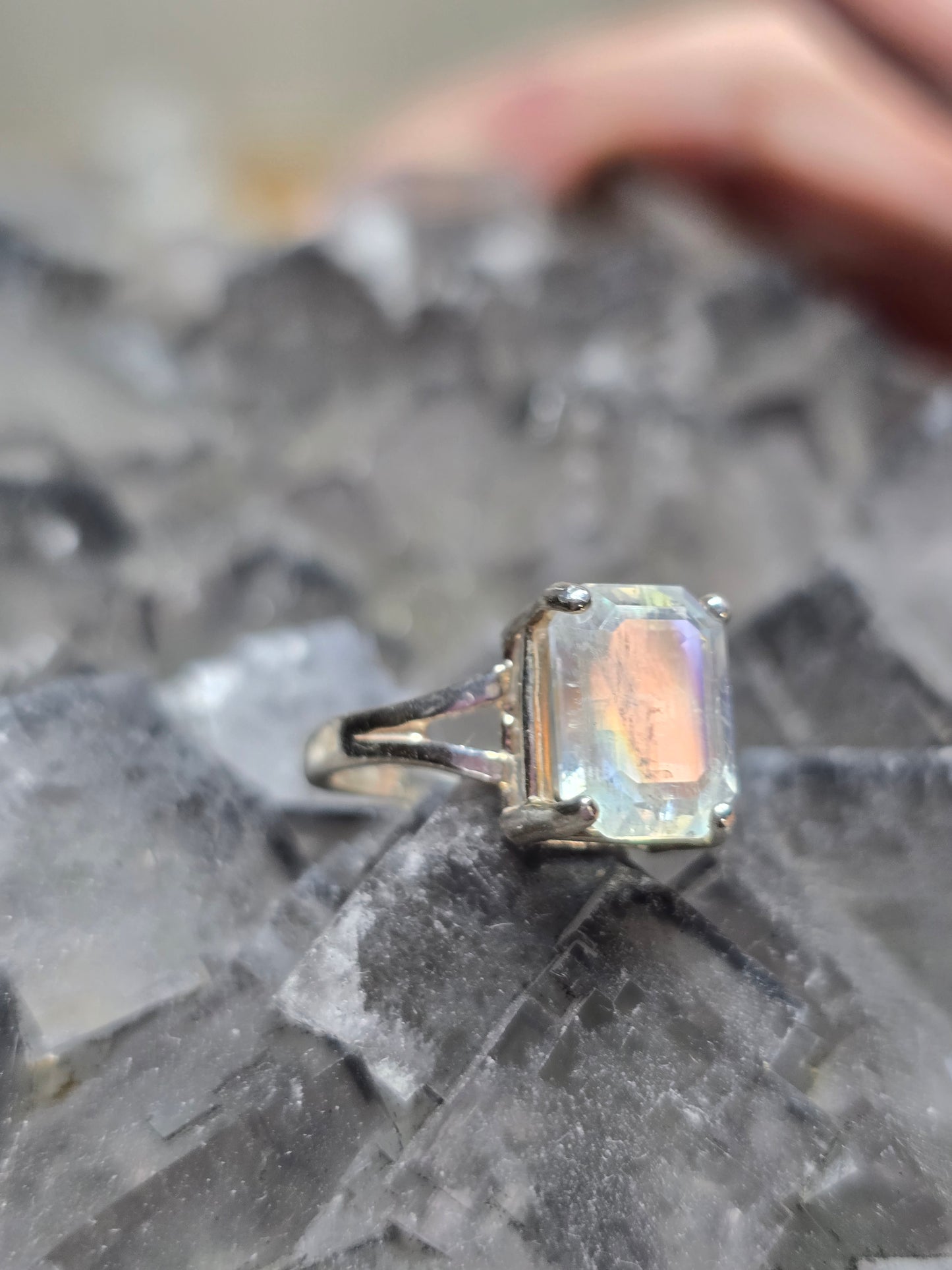 Size 4.5 Madagascar moonstone (Rare)