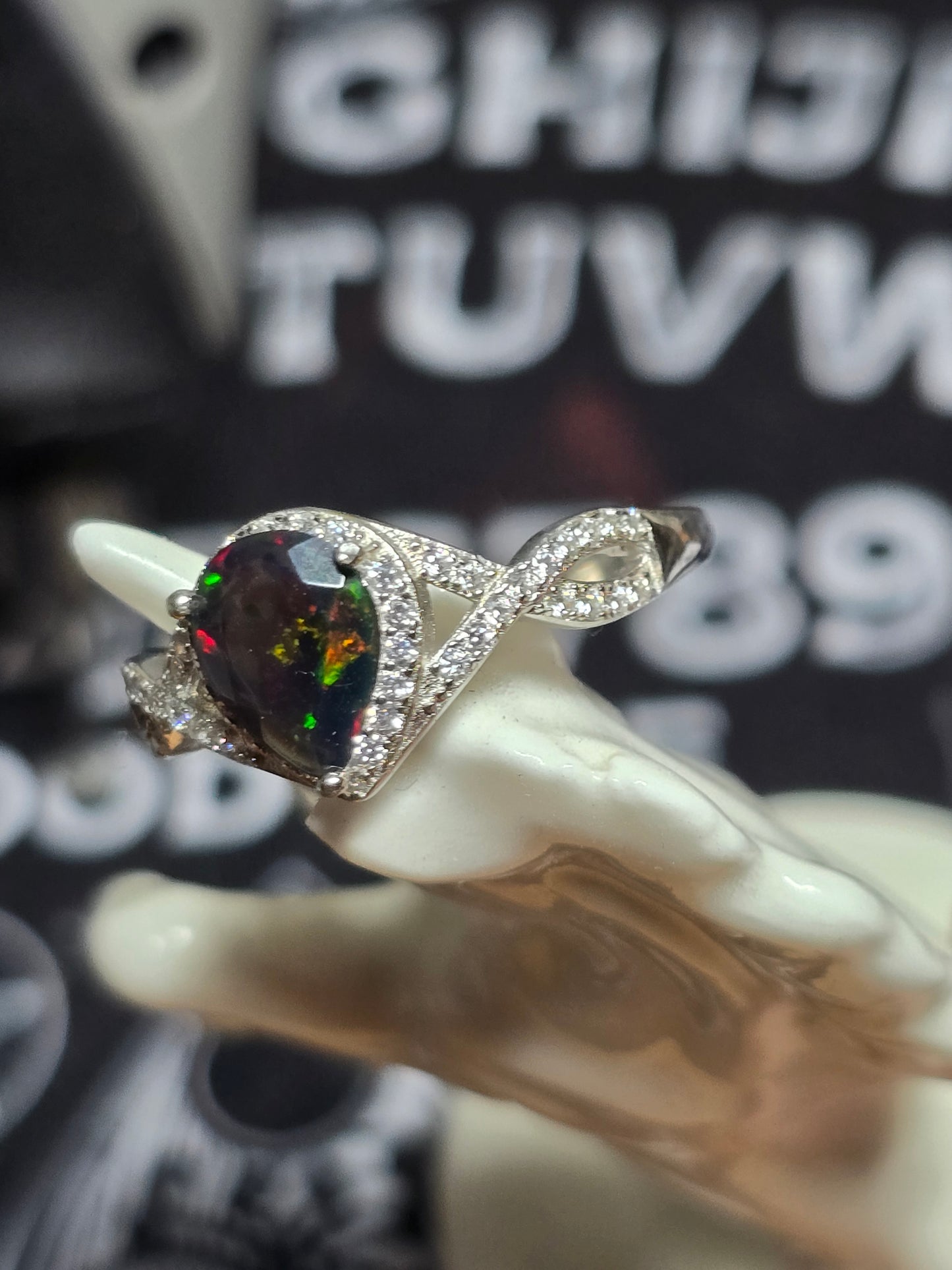 Size 10 smoked black opal