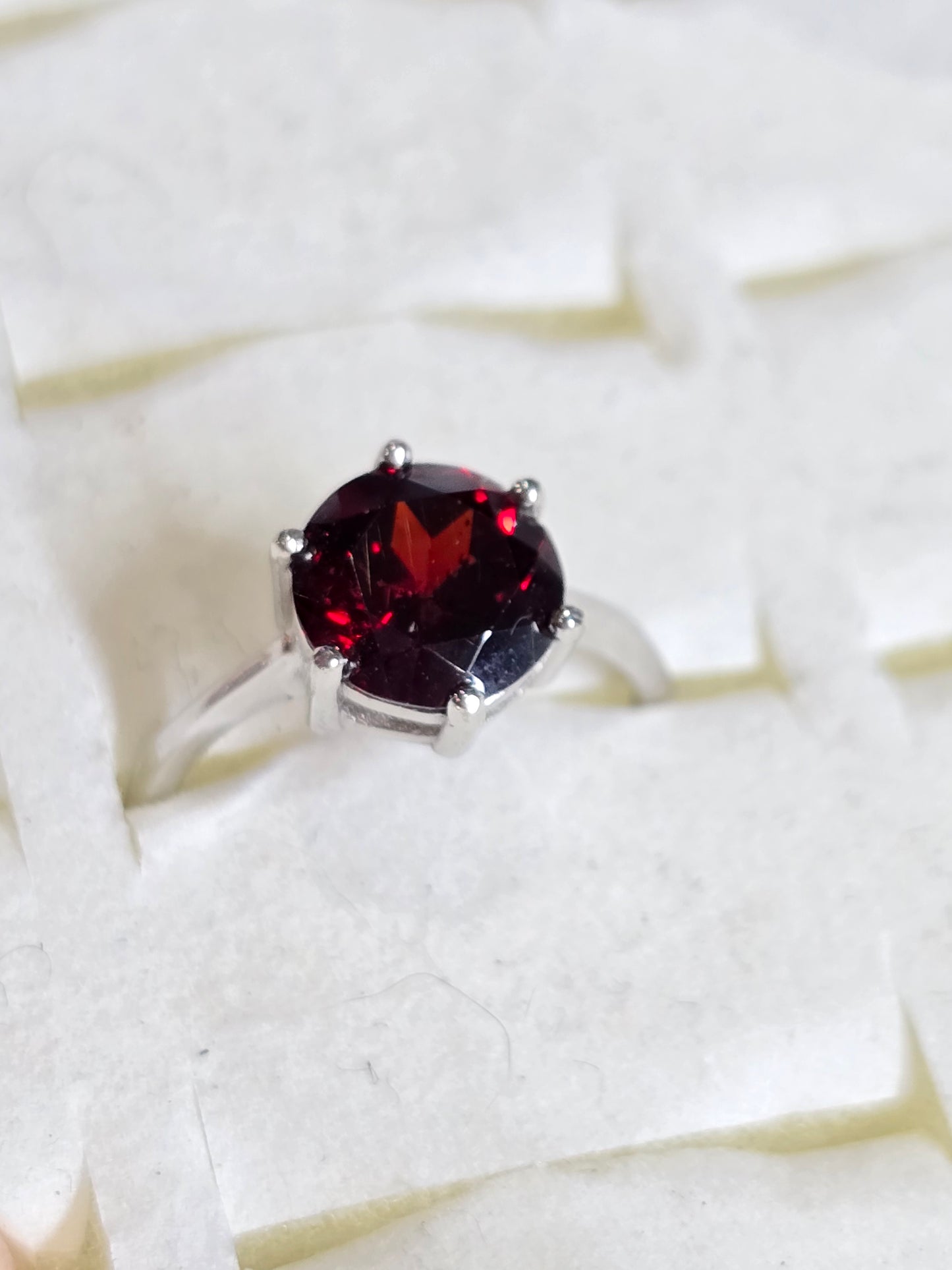 Size 5 garnet