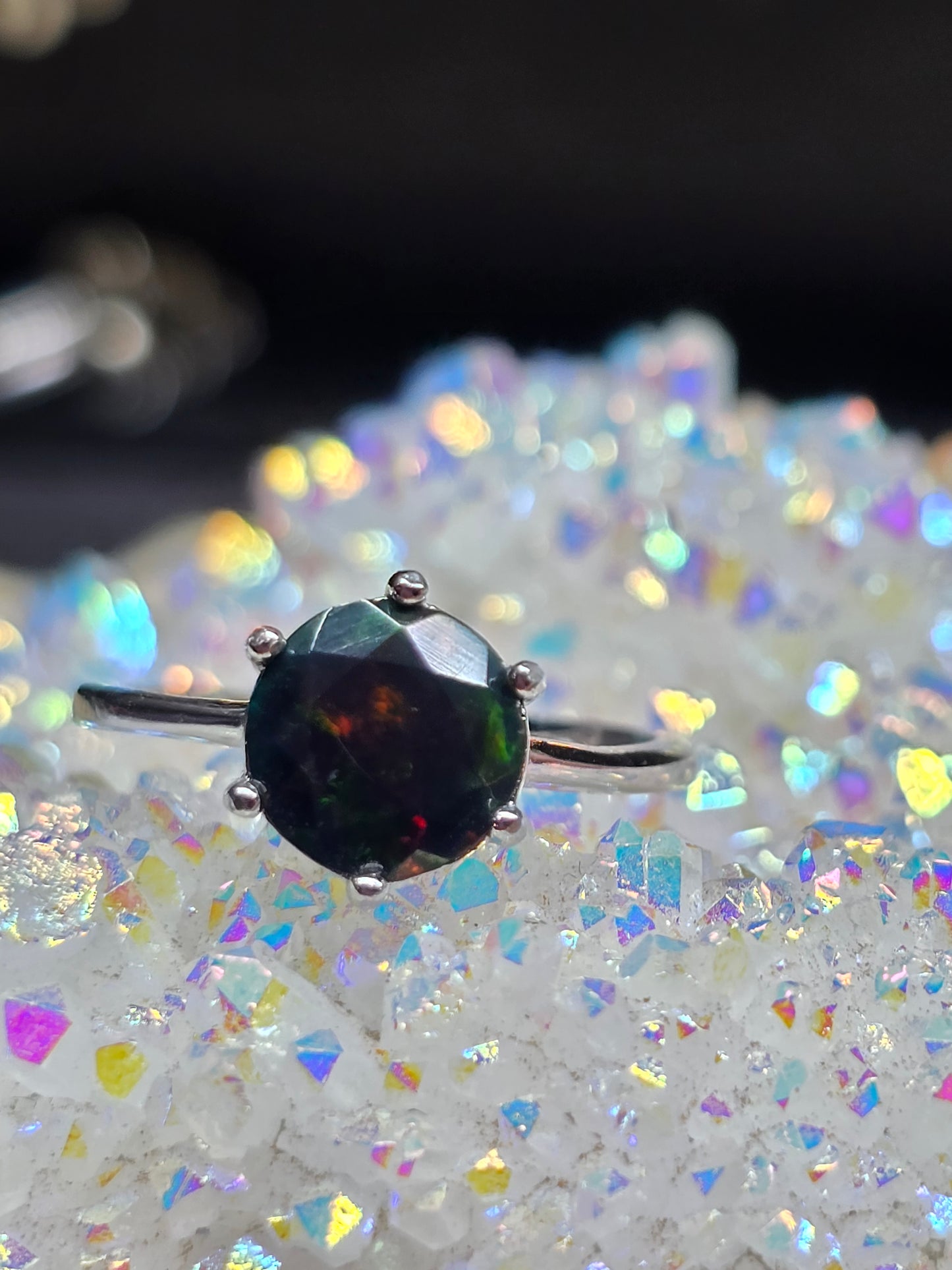 Smoked black opal size 6