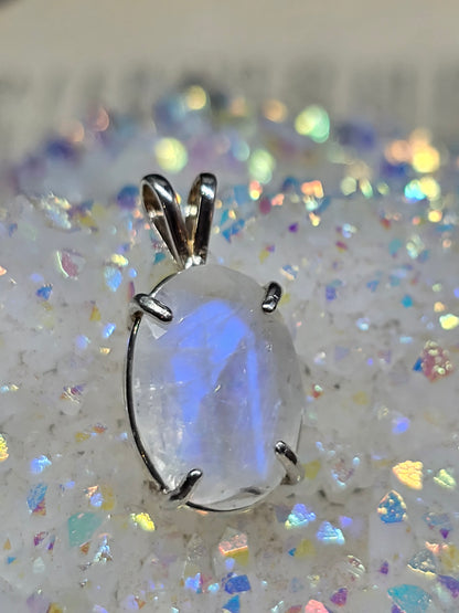 Rainbow moonstone pendant